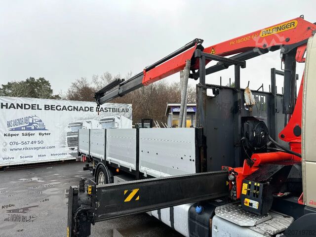 Ladepritsche Volvo FM 11.330 4x2, Flatbed-truck with 18t/m Crane, ...