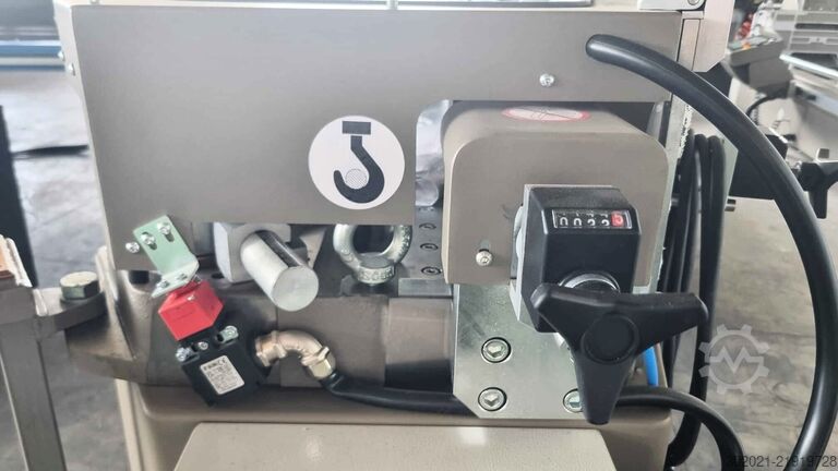 Hydraulic Alu Corner Crimping Machine Pertici HP601