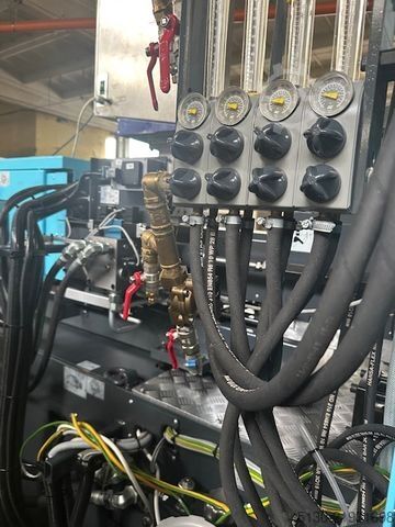 Injection molding machine Sumitomo Demag Systec 100/420-310