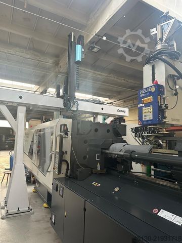 Injection molding machine Sumitomo Demag Systec 350/720-2300