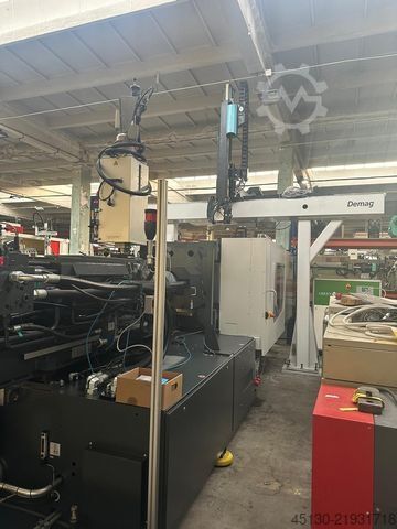 Injection molding machine Sumitomo Demag Systec 350/720-2300