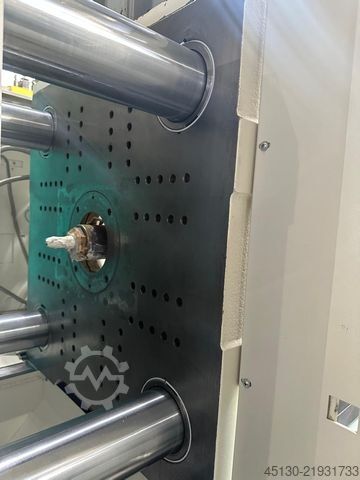 Injection molding machine Krauss Maffei KM 130-750 CX