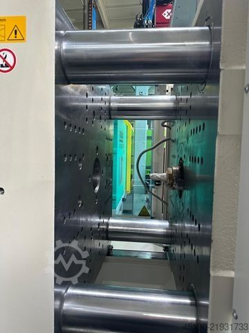Injection molding machine Krauss Maffei KM 130-750 CX