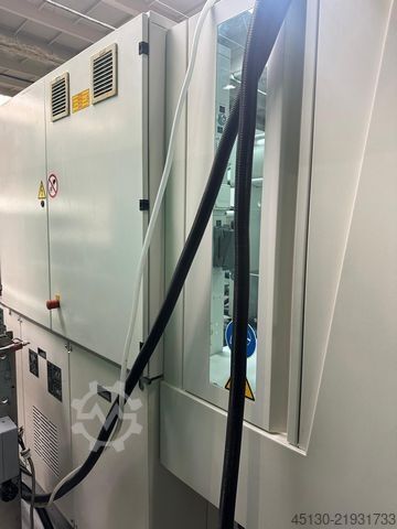 Injection molding machine Krauss Maffei KM 130-750 CX