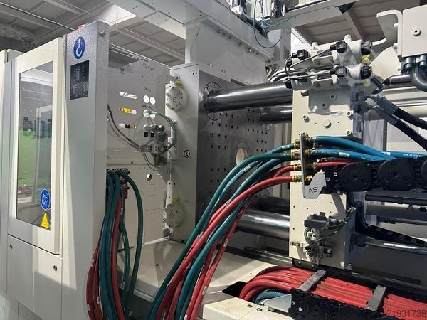 Injection molding machine Krauss Maffei KM 200-1400 CX