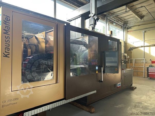 Injection molding machine Krauss Maffei KM 250-2000 CX Blue Power