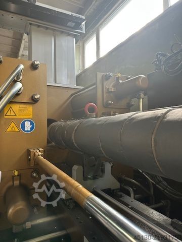 Injection molding machine Krauss Maffei KM 250-2000 CX Blue Power
