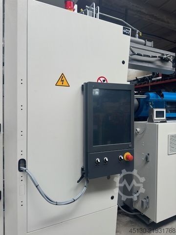 Injection molding machine Krauss Maffei KM 250-2000 CX Blue Power