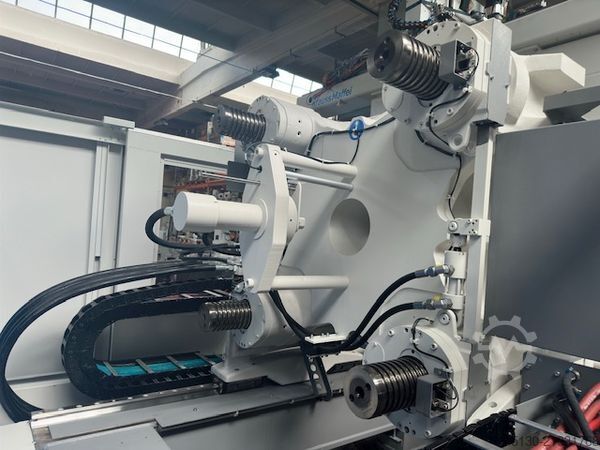 Injection molding machine Krauss Maffei KM 250-2000 CX Blue Power