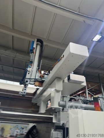 Injection molding machine Krauss Maffei KM 250-2000 CX Blue Power