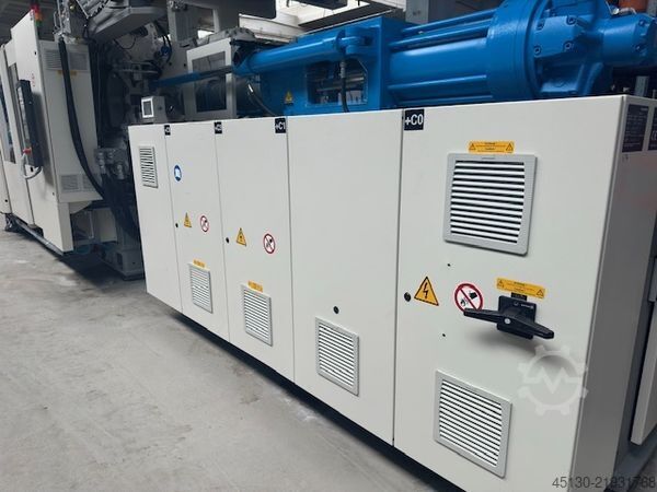 Injection molding machine Krauss Maffei KM 250-2000 CX Blue Power