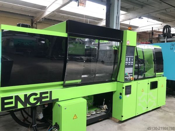 Injection molding machine Engel Victory 330/110 Tech