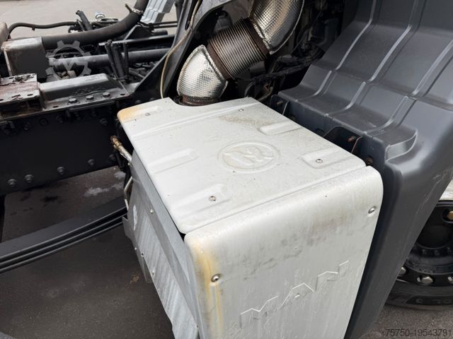 Truck chassis MAN TGS 32.360 8x2 Fahrgestell- 4 Achser