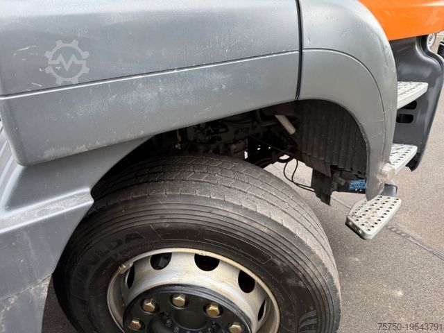 Truck chassis MAN TGS 32.360 8x2 Fahrgestell- 4 Achser