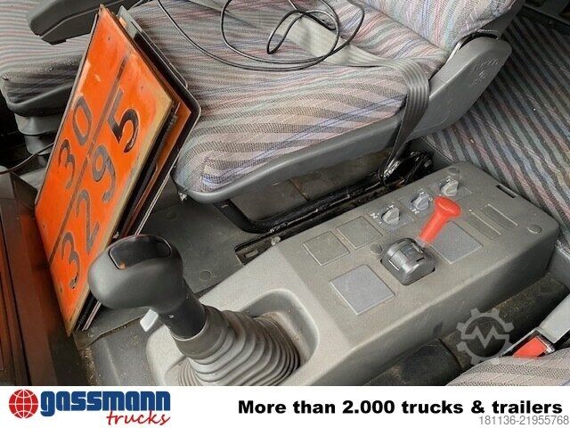LKW mit Tankaufbau Iveco Trakker MP340E42W 8x8, Tankwagen 18.000l