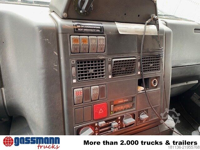 LKW mit Tankaufbau Iveco Trakker MP340E42W 8x8, Tankwagen 18.000l