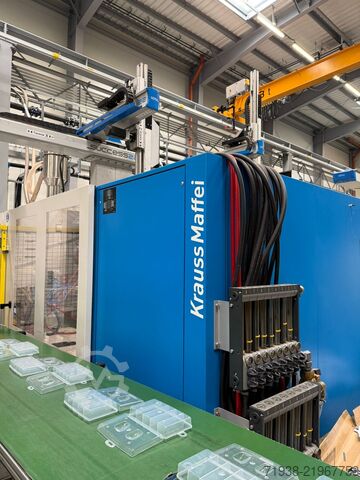 Injection molding machine KraussMaffei KM 350-3000 CX