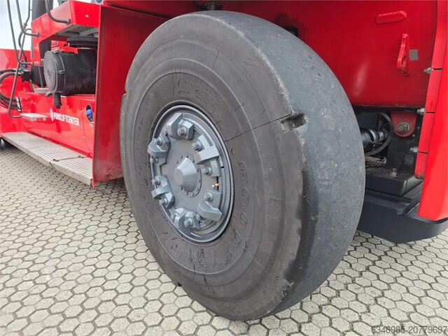 Reachstacker Kalmar DRG450-60S5