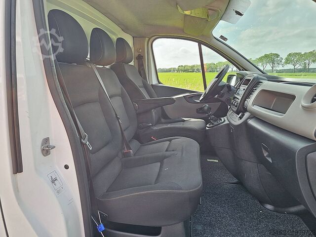 High-roof van RENAULT TRAFIC 1.6 DCI