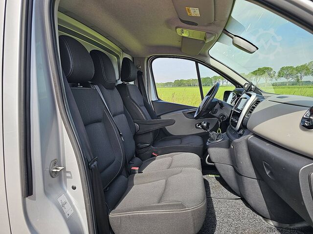 High-roof van RENAULT TRAFIC 1.6 DCI L2 2xZijdeur 140Pk !