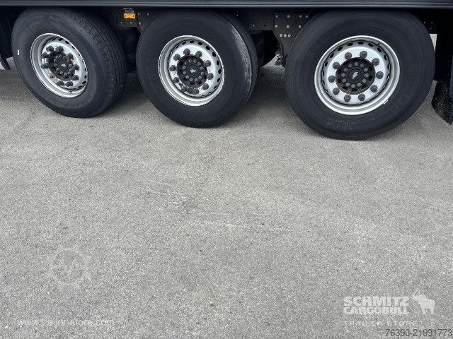Auflieger mit Pritsche & Plane Schmitz Cargobull Semitrailer Curtainsider Standard