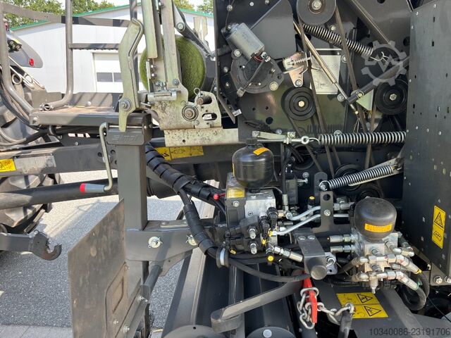 CLAAS VARIANT 580 RC PRO, nur 2.988 Ballen ! CLAAS VARIANT 580 RC PRO, nur 2.988 Ballen !