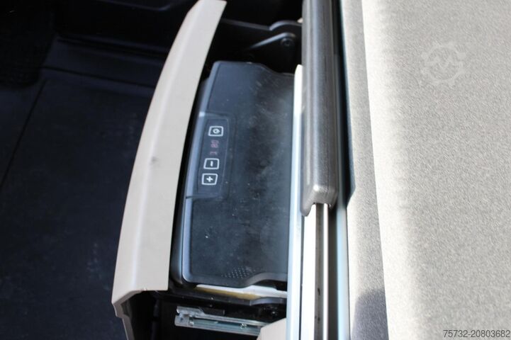 Standard SZM MAN TGX 18.510 E6 XXL Retarder Kühlbox Navi VIN: LP