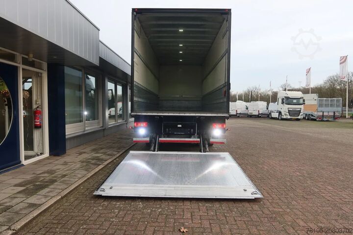 Koffer Volvo FM 330 Bakwagen + Laadklep DHollandia 2000 kg