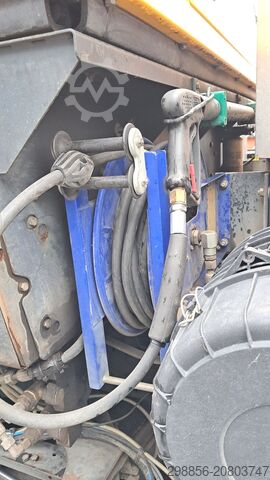 Kehrmaschine LKW DAF LF met Johnston VS501