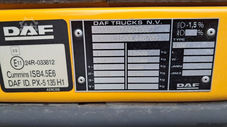 Kehrmaschine LKW DAF LF met Johnston VS501