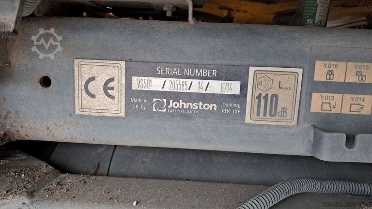 Kehrmaschine LKW DAF LF met Johnston VS501