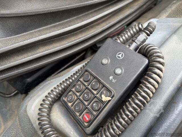 Mercedes Atego 1823L 4X2 Maschinentransporter / Auffahr-Lkw EURO2 240 Tkm 1999 TÜV bis 03/2026 MERCEDES-BENZ 1823L  4X2  Machine Transporter / Oprij Vrachtwagen Hydraulische Kleppen  EURO2 240dkm 1999 APK 3-2026