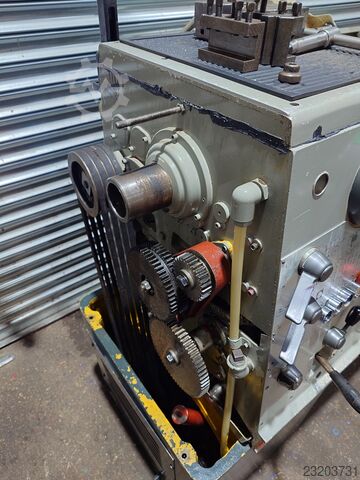 Center lathe Colchester Triumph 2000