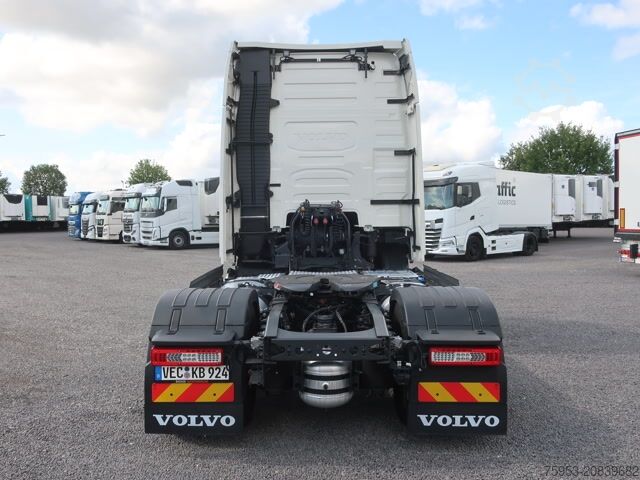 Standard SZM Volvo FH 500 Aero TC Leder Alu LED I-Park Cool Retarder