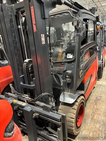 Electric 4-wheel forklift Linde E50L-01/600 Containerfähig