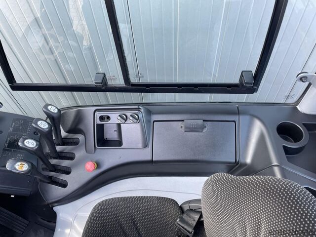 Electric 4-wheel forklift Still RX60-50/600