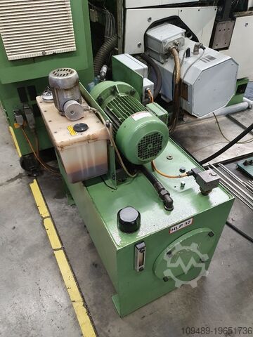 CNC Dreh-Fräszentrum / Traub TNS 65 D TRAUB TNS 65 D / 5-Achs-CNC Drehmaschine