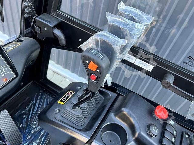 Electric 3-wheel forklift Hyundai 15BT-9U