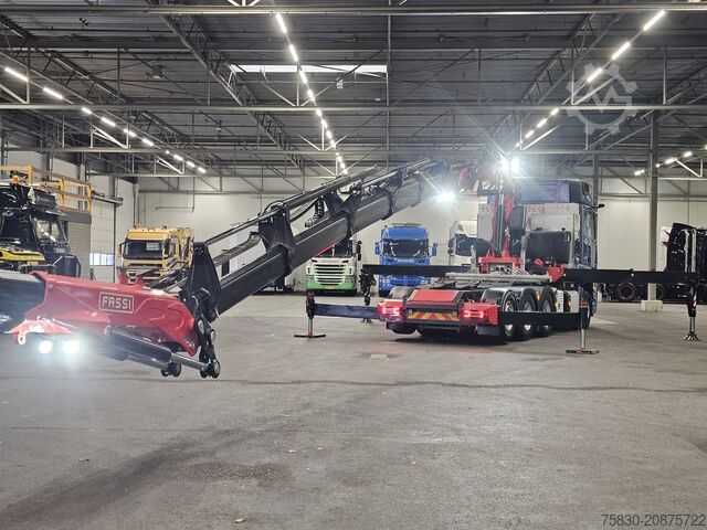 Crane truck Mercedes-Benz 3353 8x4 / FASSI 71  T/M + JIB / CRANE / KRAN