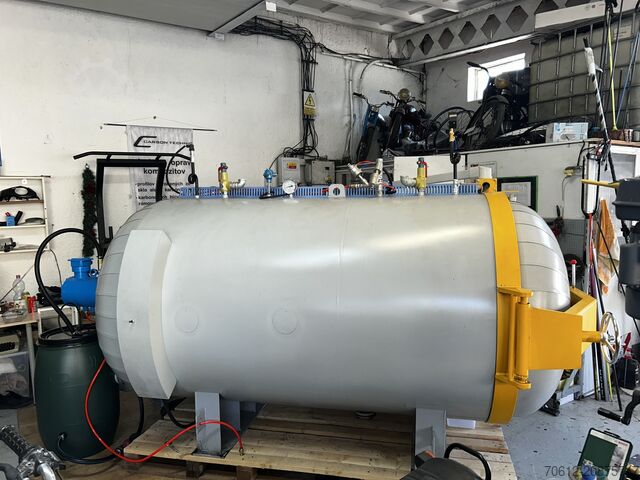 Autoclave composite
