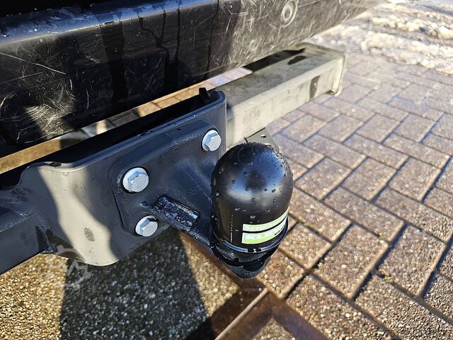 High-roof van MERCEDES-BENZ SPRINTER 319 V6 3.0 ltr VOLL EUR6