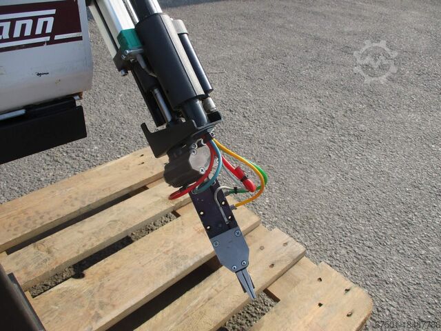 Linearroboter WITTMANN Angusspicker W 702 incomplete / for spare parts (3127