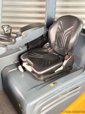 Elektro 3-Rad Jungheinrich EFG 218 - Service Neu - Batterie 95% - Triplex 1.8t