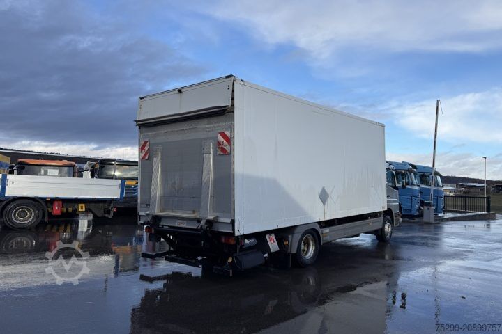 LKW mit Kofferaufbau Mercedes-Benz Atego 1528 4x2 Koffer+HB / Swiss-Vehicle