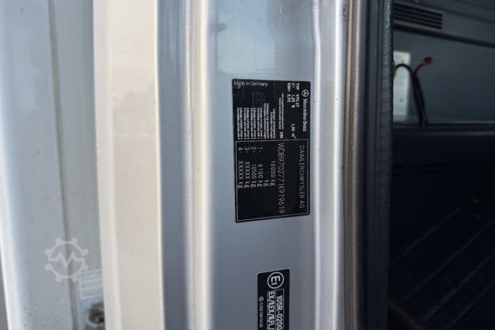 LKW mit Kofferaufbau Mercedes-Benz Atego 1528 4x2 Koffer+HB / Swiss-Vehicle