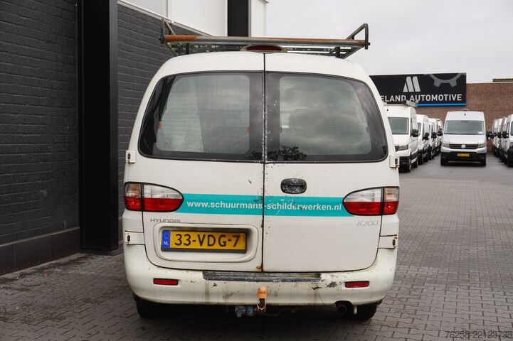 Delivery van Hyundai H 200 2.5 TCI 100PK L2 - Imperiaal - Trekhaak -...