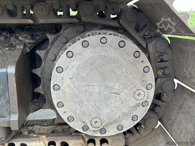 Crawler excavator Caterpillar 320FL