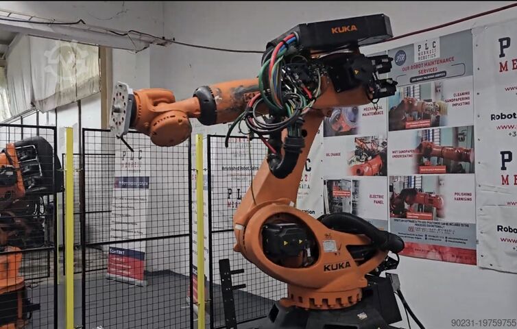 Industrieroboter KUKA KRC4 KR 210 R 2700 Prime 2016 MODEL