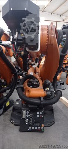 Industrieroboter KUKA KRC4 KR 210 R 2700 Prime 2016 MODEL