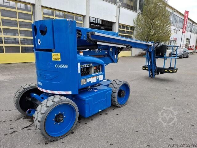 Articulated boom lift Niftylift HR15NE